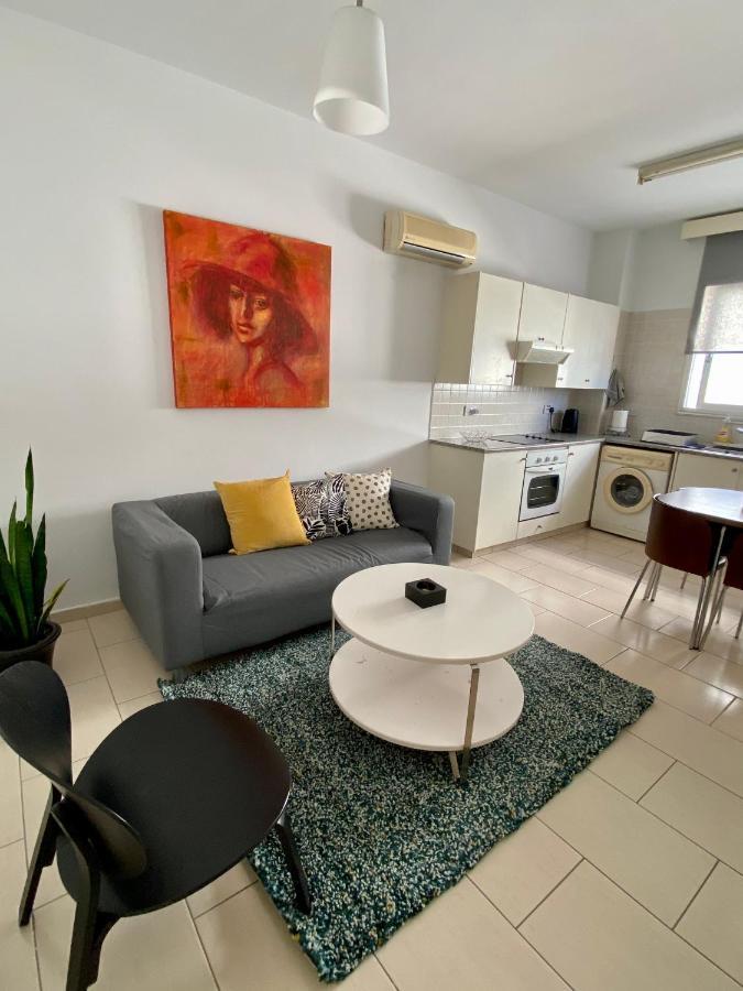 Cosy One Bedroom Apartment In Pafos Exterior photo